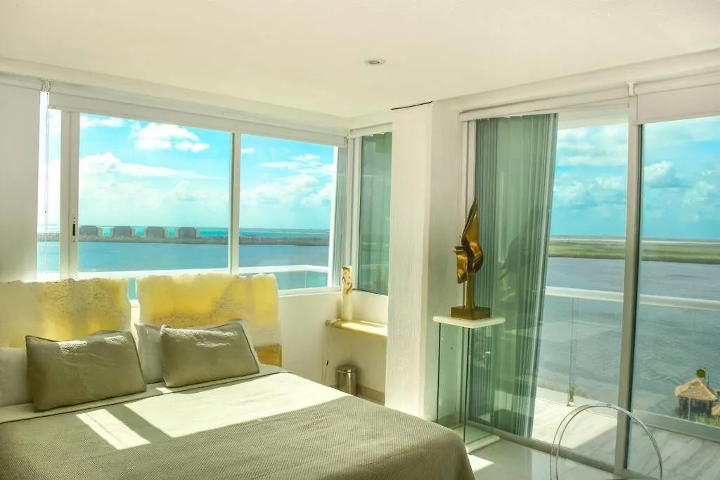 Estudio A Pie De Playa, Increibles Vistas, Amanecer, Atardecer, Balcon, Gym, Jacuzi, 1807 Cancun