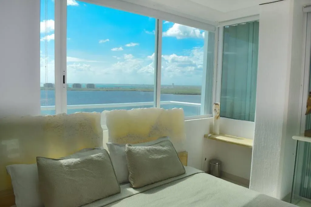 Estudio A Pie De Playa, Increibles Vistas, Amanecer, Atardecer, Balcon, Gym, Jacuzi, 1807 Cancun