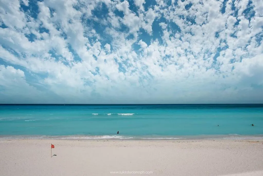 Estudio A Pie De Playa, Increibles Vistas, Amanecer, Atardecer, Balcon, Gym, Jacuzi, 1807 Cancun