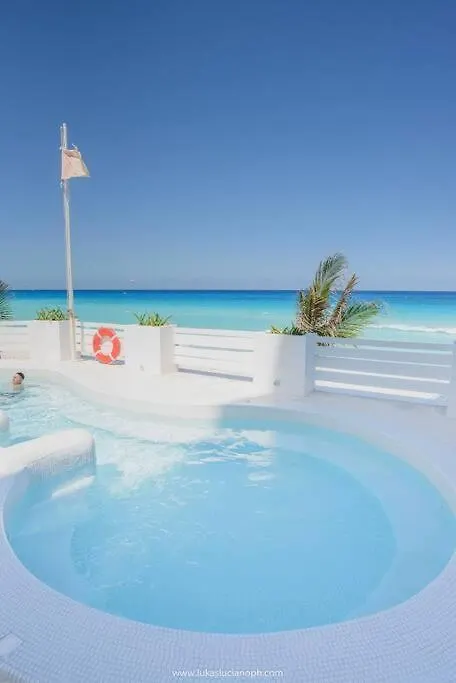 Apartment Estudio A Pie De Playa, Increibles Vistas, Amanecer, Atardecer, Balcon, Gym, Jacuzi, 1807 Cancun