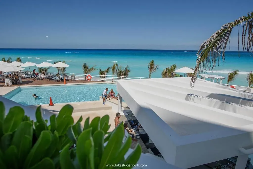 Estudio A Pie De Playa, Increibles Vistas, Amanecer, Atardecer, Balcon, Gym, Jacuzi, 1807 Cancun 0*,  Mexico