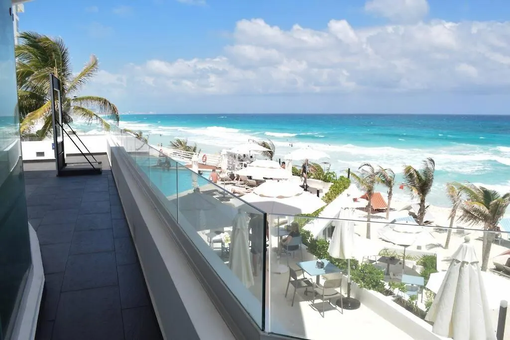 Estudio A Pie De Playa, Increibles Vistas, Amanecer, Atardecer, Balcon, Gym, Jacuzi, 1807 Cancun