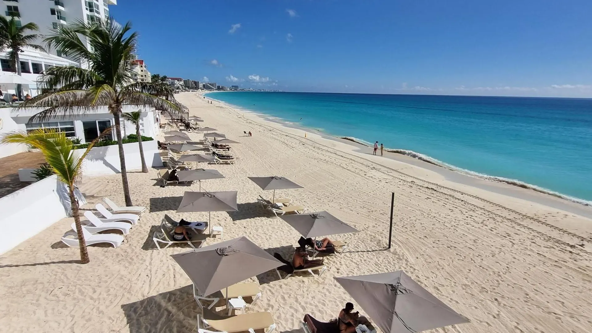 Estudio A Pie De Playa, Increibles Vistas, Amanecer, Atardecer, Balcon, Gym, Jacuzi, 1807 Cancun 0*,  Mexico